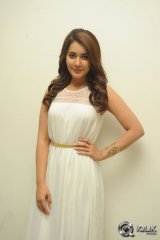 Raashi Khanna at Jil Movie Success Meet
